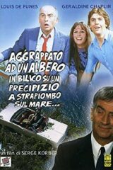 Aggrappato ad un albero in bilico su un precipizio a strapiombo sul mare...