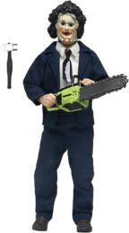 Texas Chainsaw Massacre Non aprite quella porta Leatherface 50th Anniversary clothed